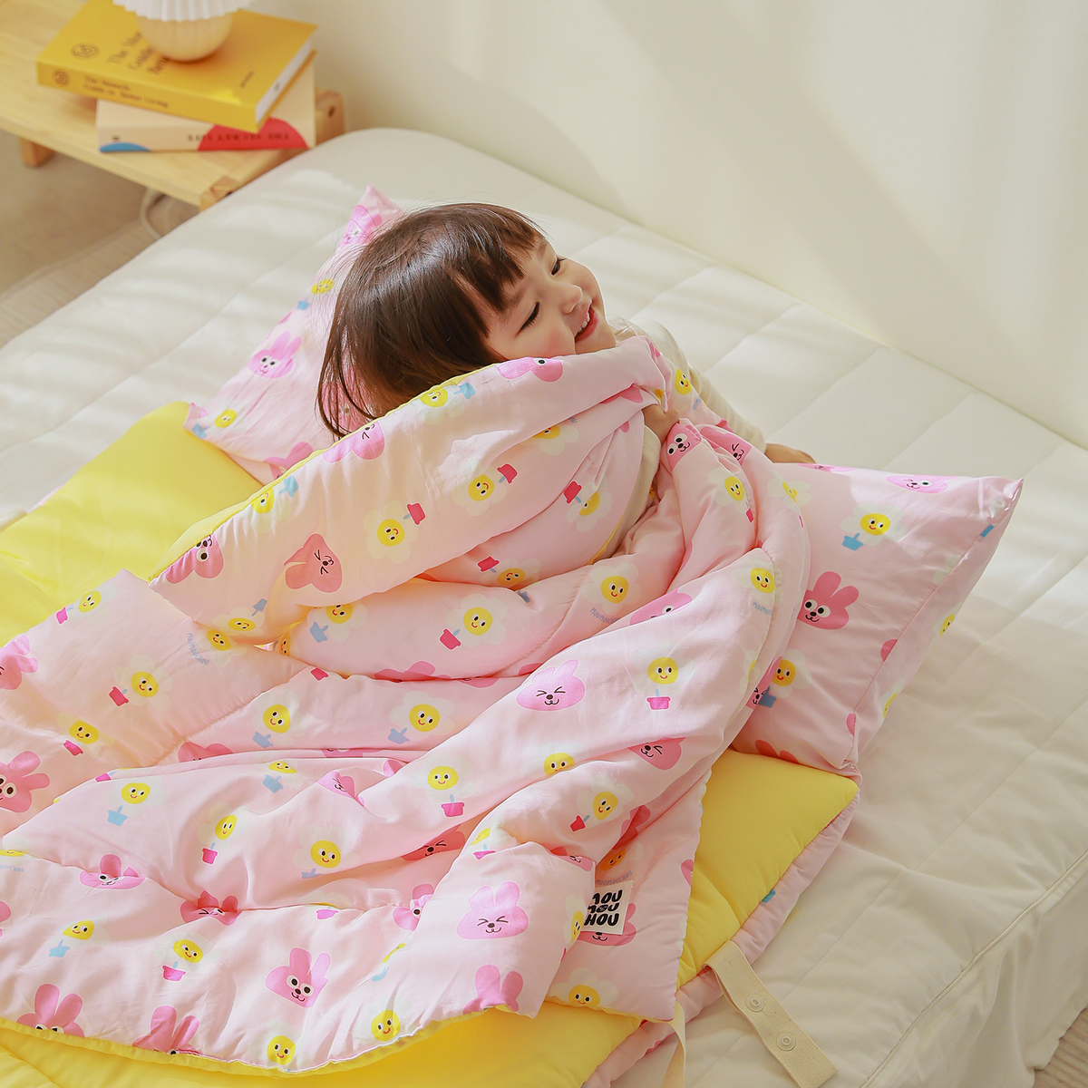 Moumouchou "With Friends" Modal Quilted Blanket