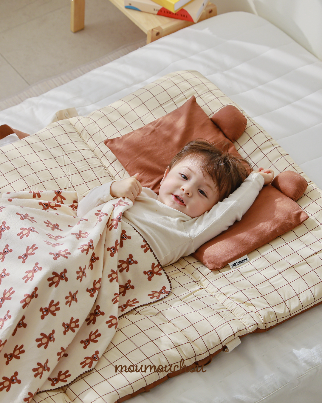 Moumouchou "With Friends" Four Seasons Nap Pad Set